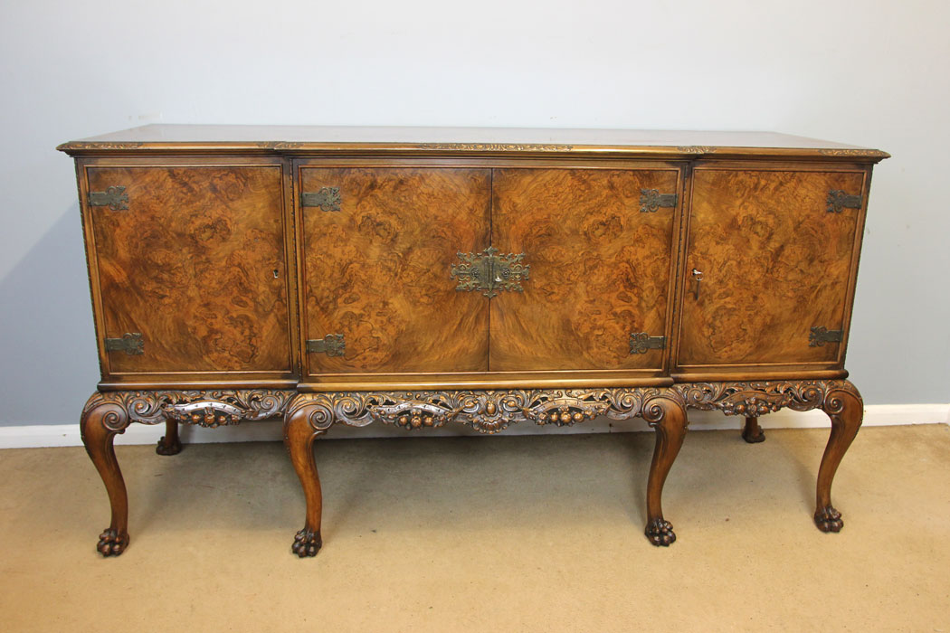 12222r13 Quality Burr Walnut Antique Sideboard Server,