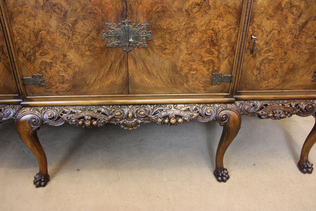 12222r5 Quality Burr Walnut Antique Sideboard Server,