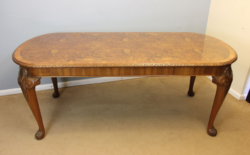 12236r1 Burr Walnut Antique Dining Table,