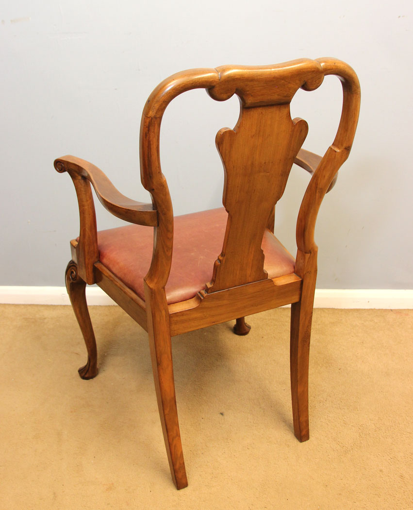 12237r6 Set of Six Walnut Dining Chairs Queen Anne Style,