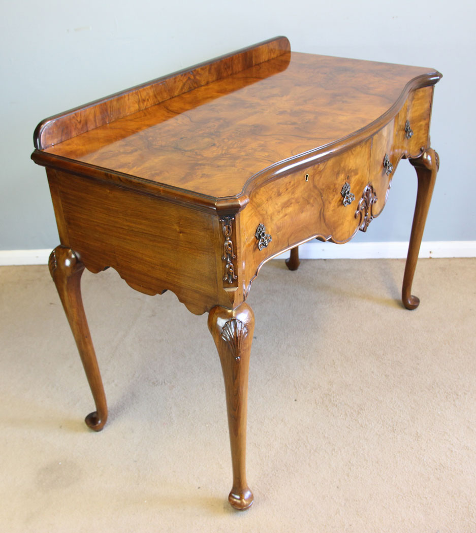 12240r2 Antique Burr Walnut Console Side Table,