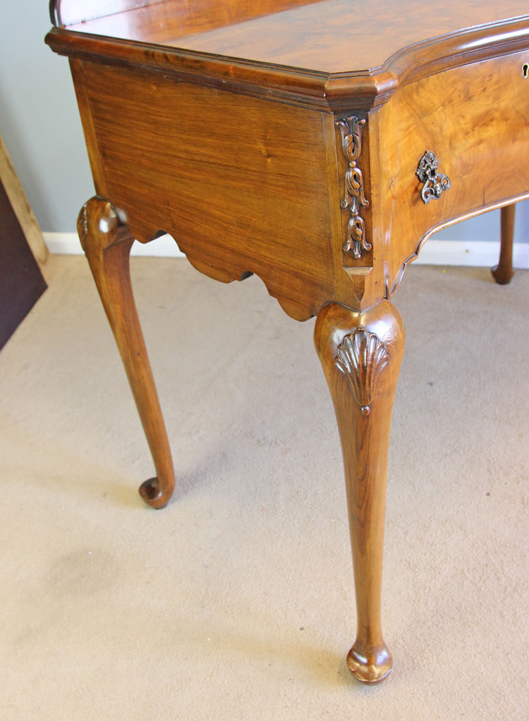12240r8 Antique Burr Walnut Console Side Table,
