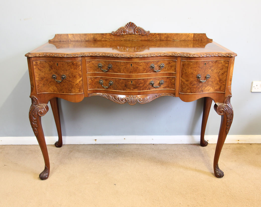 12241r1 Quality Antique Burr Walnut Side Table,