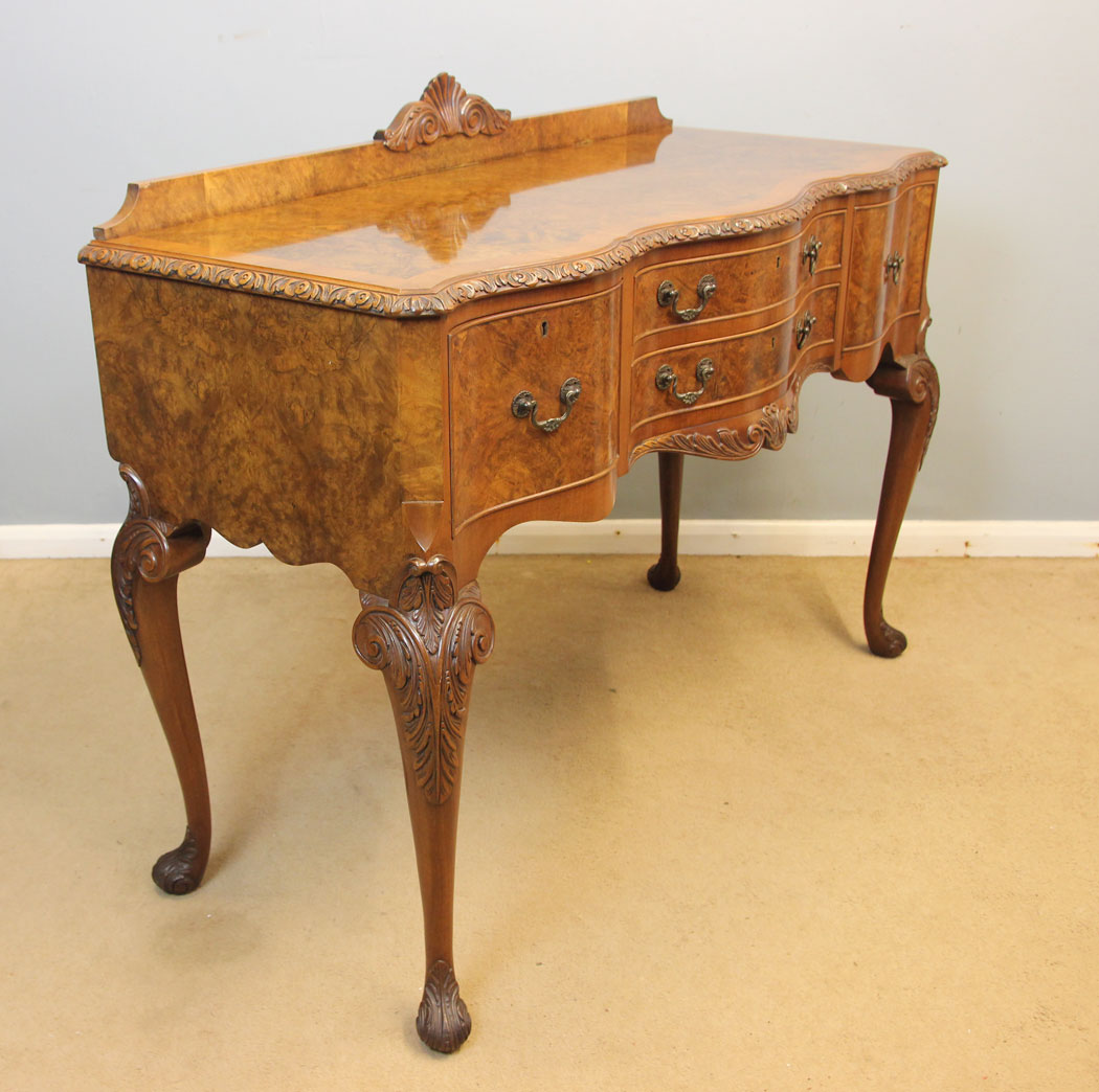 12241r6 Quality Antique Burr Walnut Side Table,