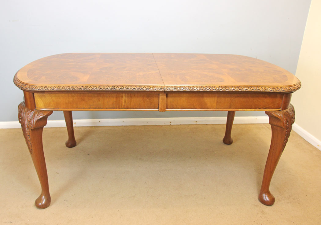 12246r3 Large Antique Burr Walnut Extending Dining Table,
