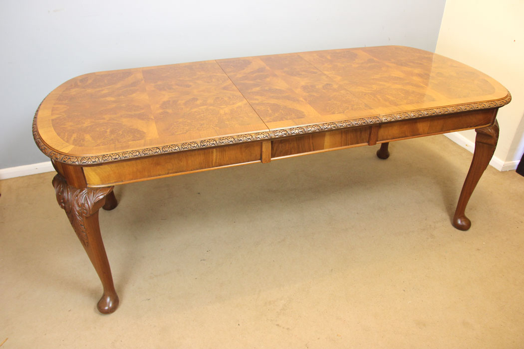12246r7 Large Antique Burr Walnut Extending Dining Table,