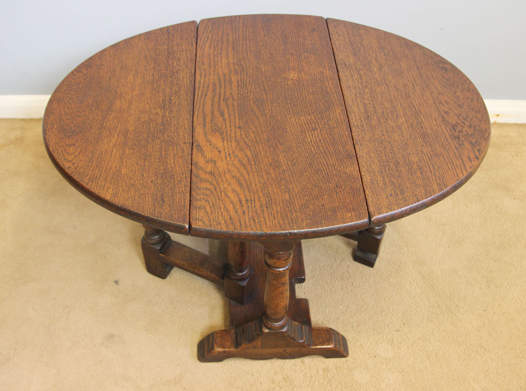 12251r5 Antique Oak Drop Leaf Occasional Coffee Table,
