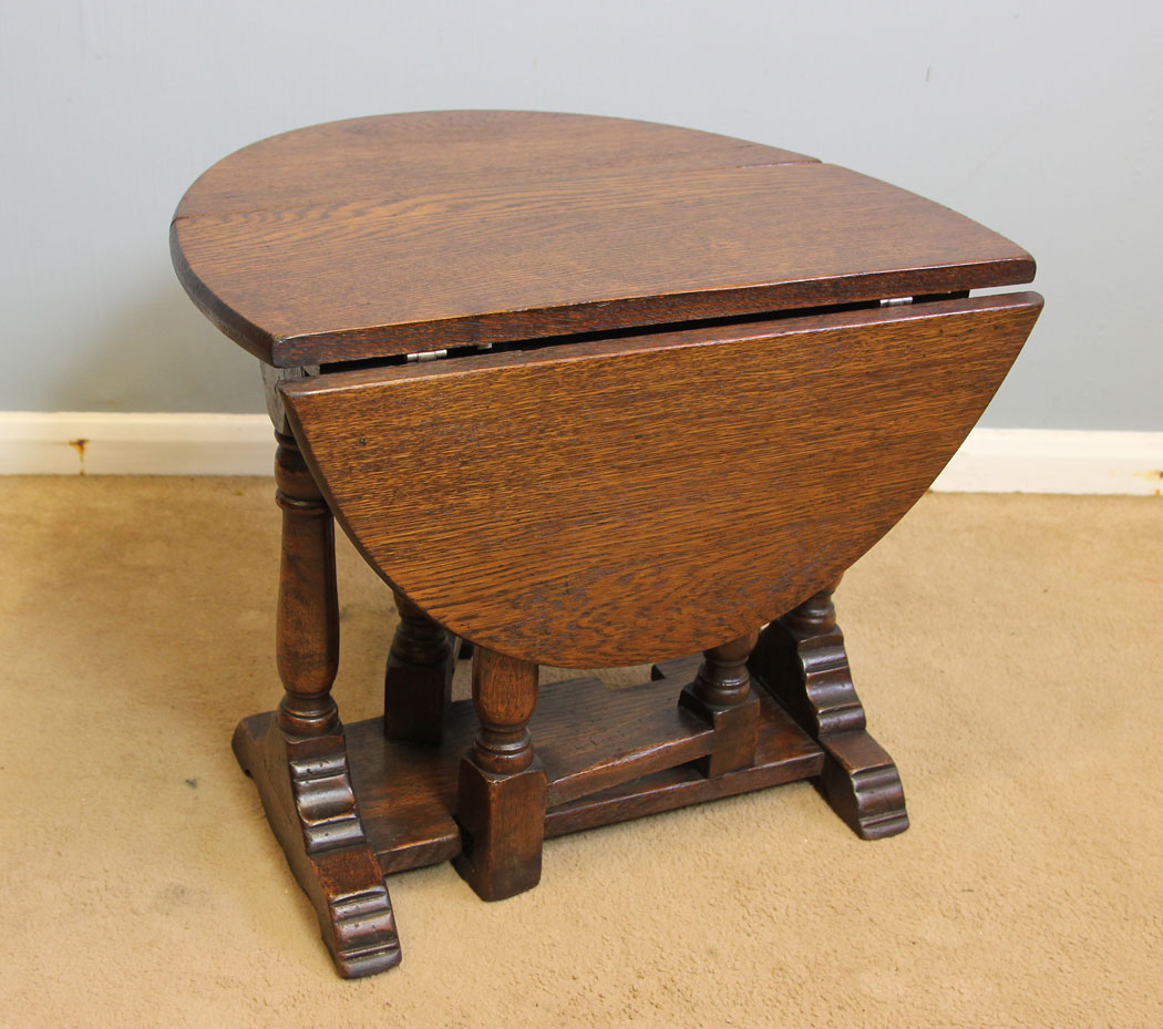 12251r7 Antique Oak Drop Leaf Occasional Coffee Table,