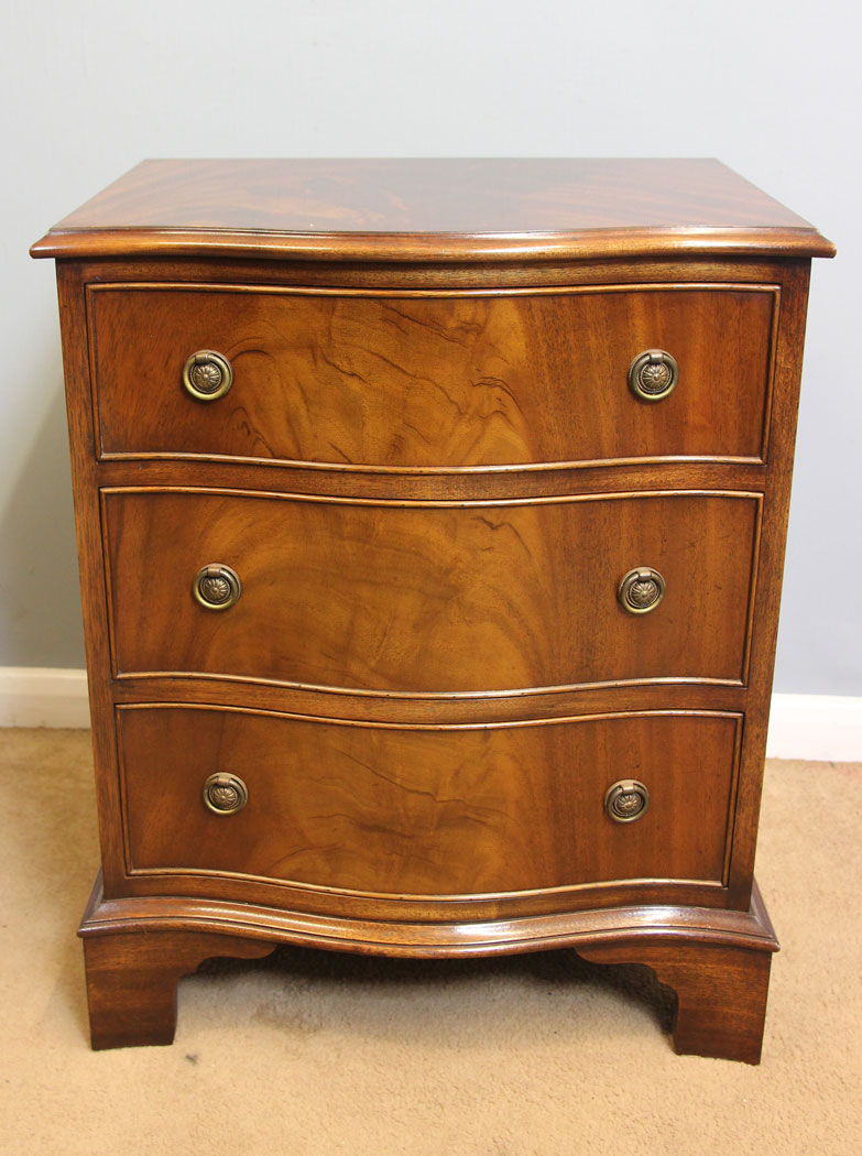 12254r9 Pair Georgian Style Mahogany Beside Cabinets Chests of Drawers,