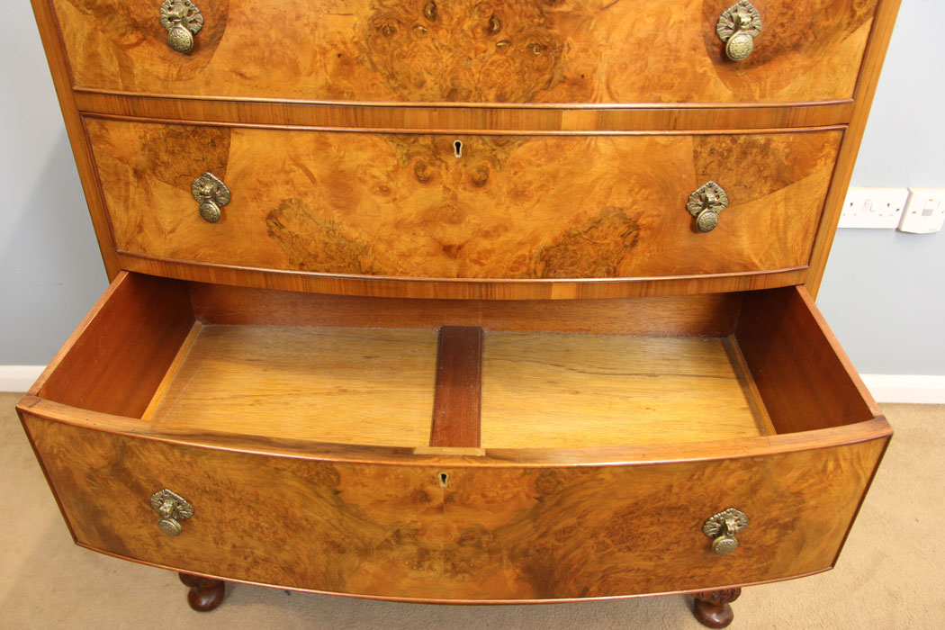 12259r11 Quality Antique Bow Front Burr Walnut Chest of Drawers,