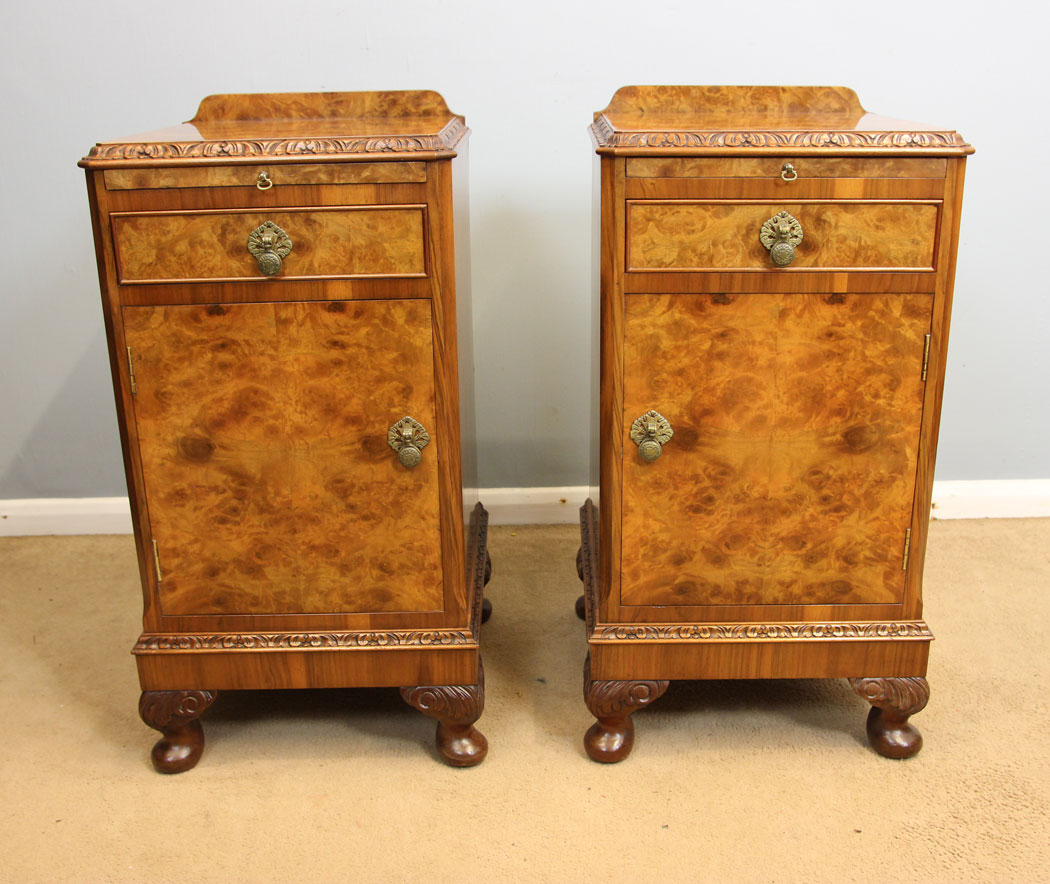 12261r1 Pair Antique Burr Walnut Bedside Cabinets,