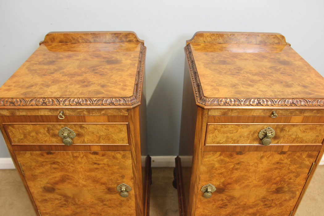 12261r10 Pair Antique Burr Walnut Bedside Cabinets,