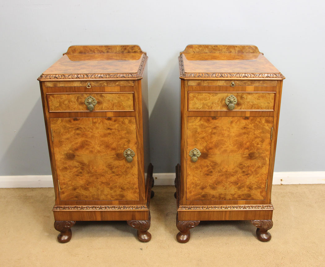 12261r11 Pair Antique Burr Walnut Bedside Cabinets,