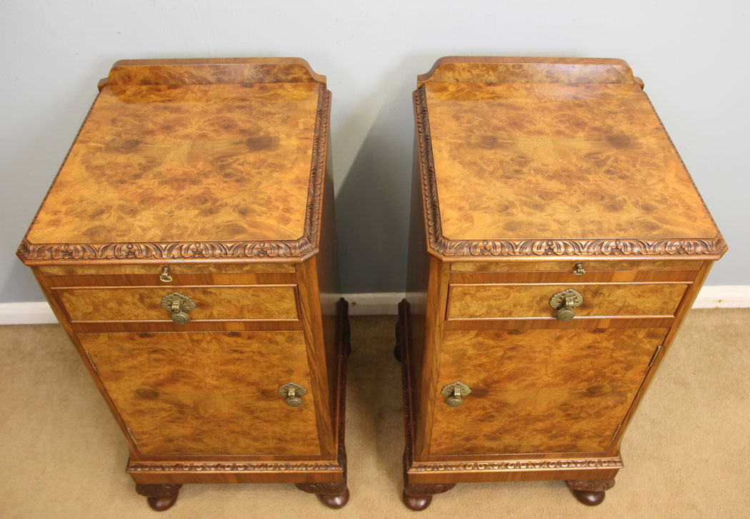 12261r9 Pair Antique Burr Walnut Bedside Cabinets,