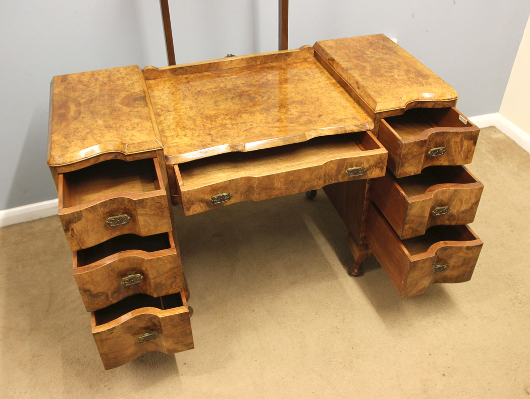 12267r13 Quality Burr Walnut Antique Dressing Table,