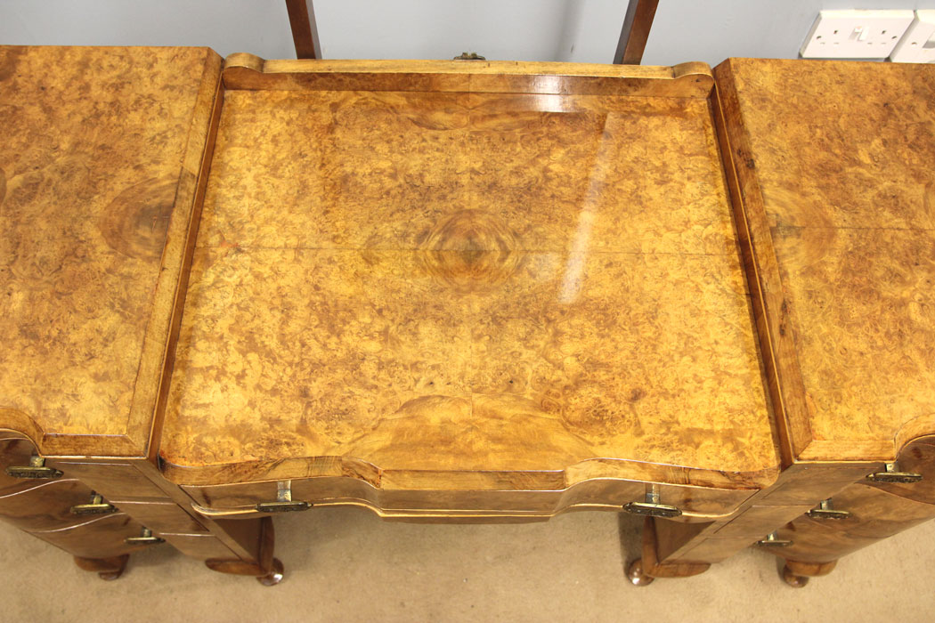 12267r14 Quality Burr Walnut Antique Dressing Table,