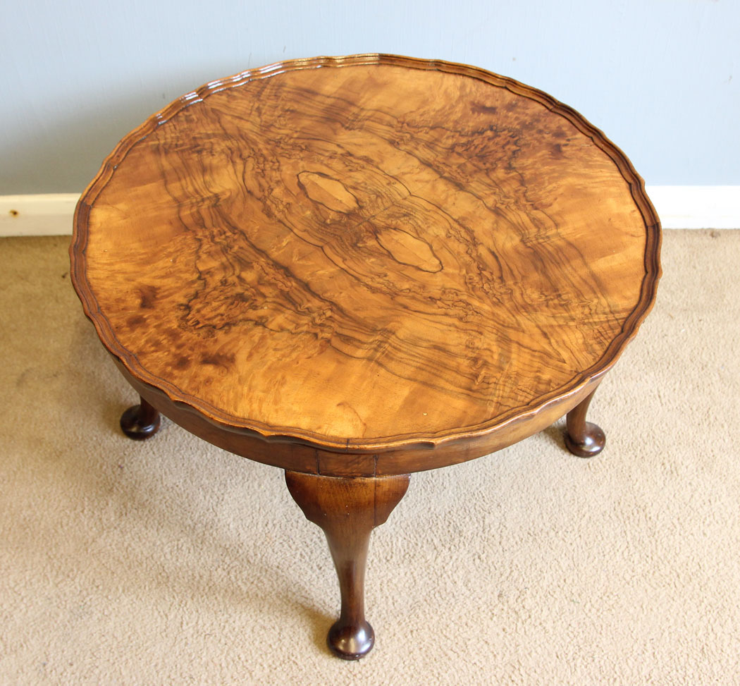 12277r3 Burr Walnut Round Coffee Table,