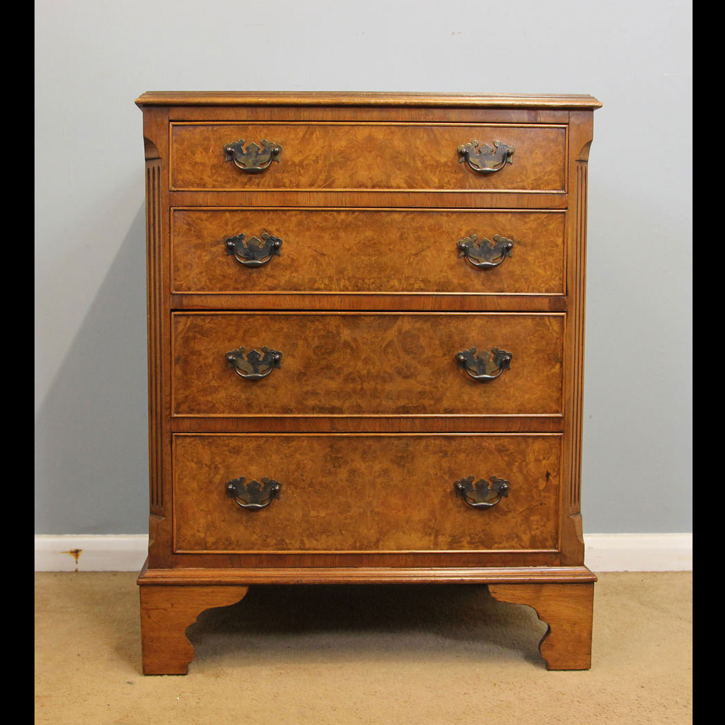 12287r01 Small Burr Walnut Antique Georgian Style Chest of Drawers, Small Burr Walnut Antique Georgian Style Chest of Drawers