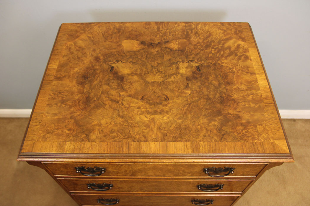 12287r5 Small Burr Walnut Antique Georgian Style Chest of Drawers,