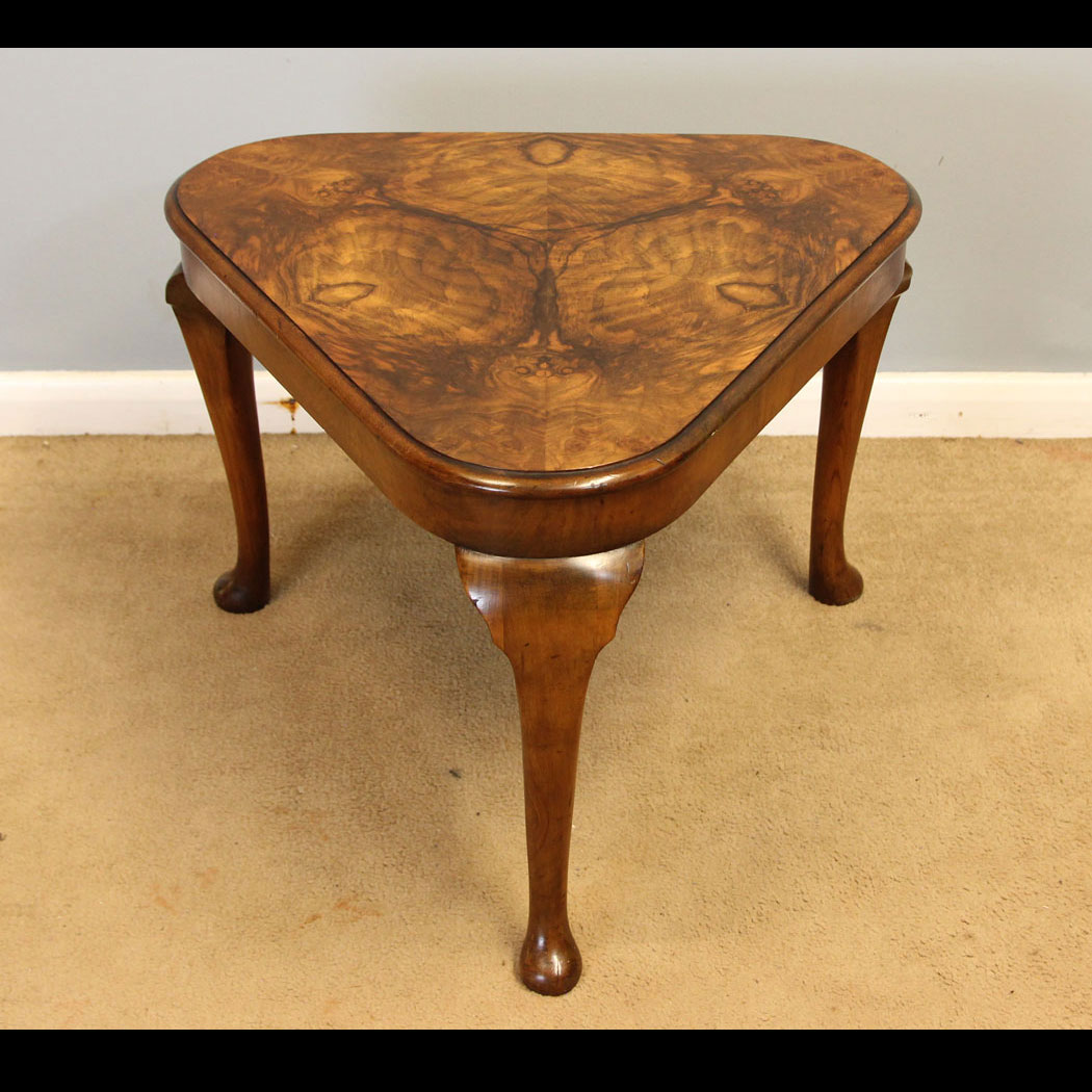 12297r01 Burr Walnut Antique Occasional Coffee Table, Burr Walnut Antique Occasional Coffee Table