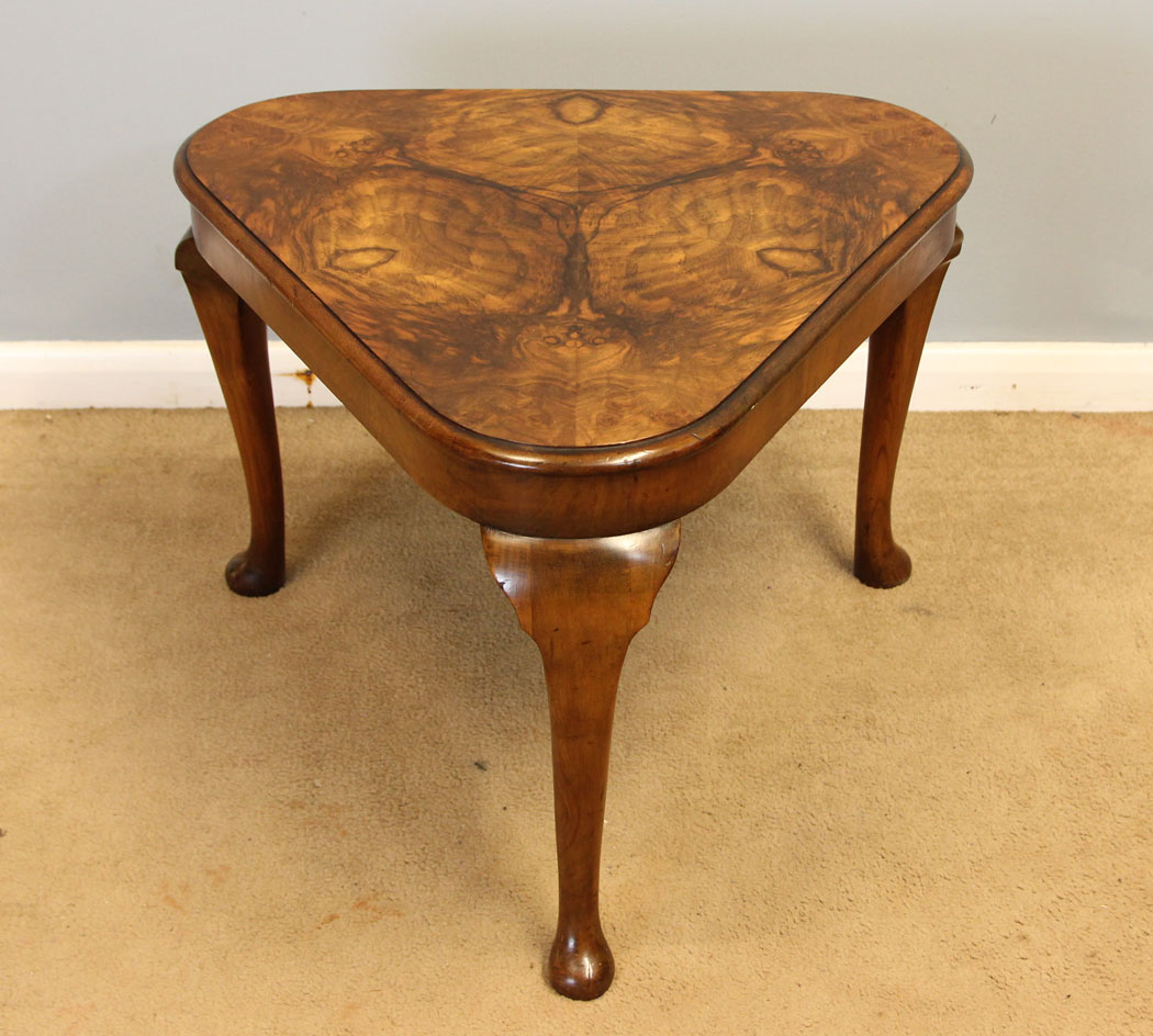 12297r1 Burr Walnut Antique Occasional Coffee Table,