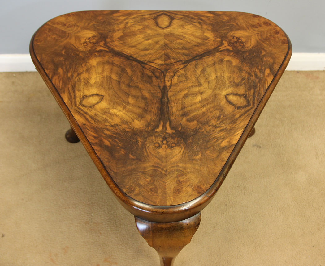 12297r3 Burr Walnut Antique Occasional Coffee Table,