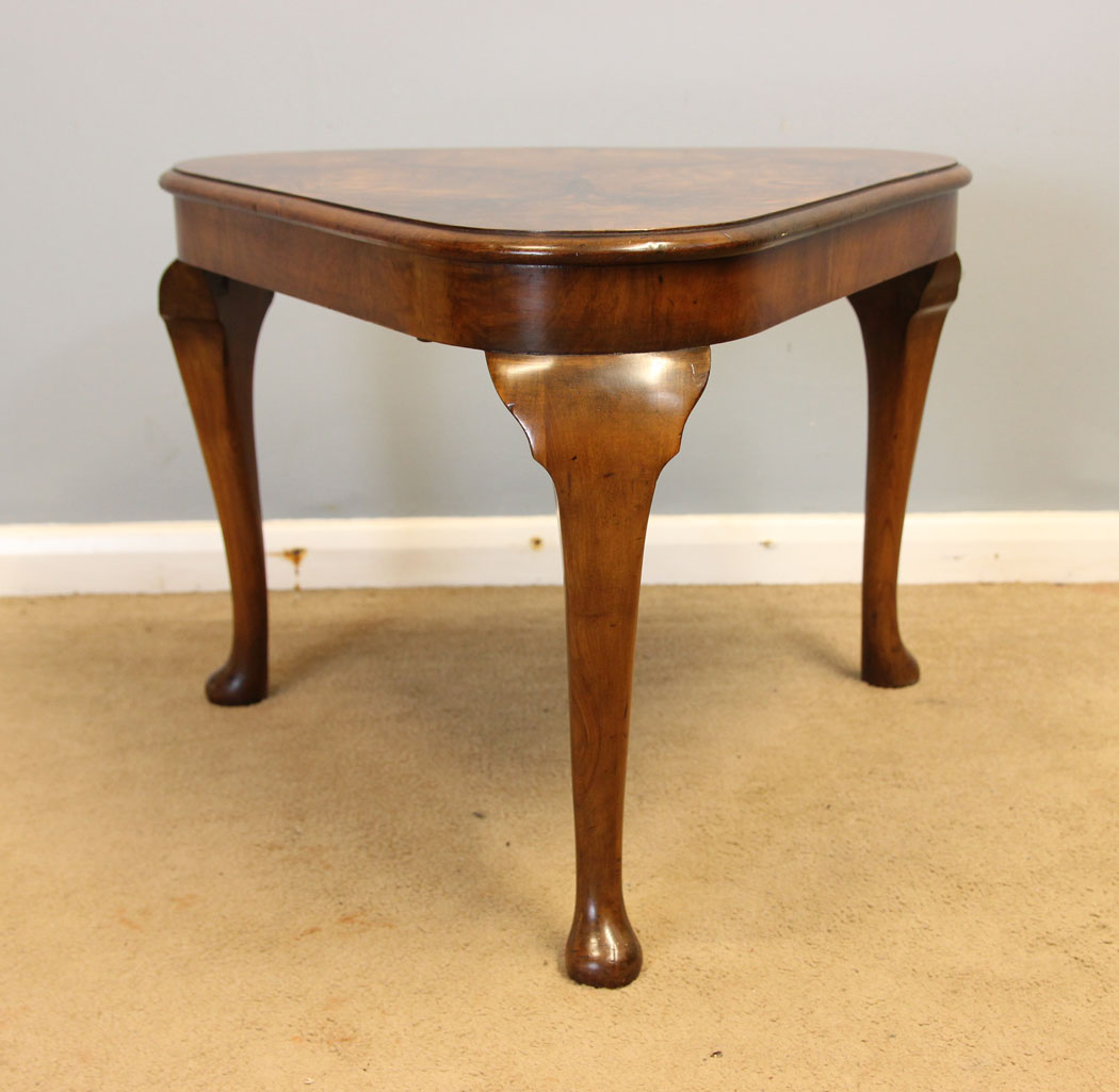 12297r4 Burr Walnut Antique Occasional Coffee Table,