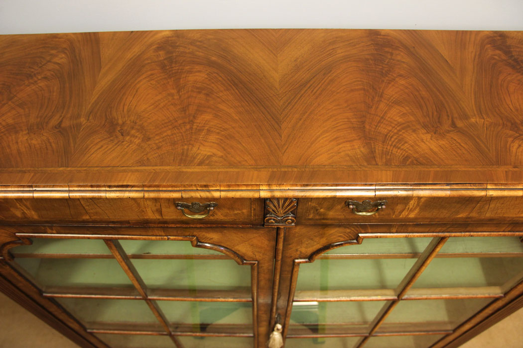12299r10 Antique Walnut Bookcase Display Cabinet,