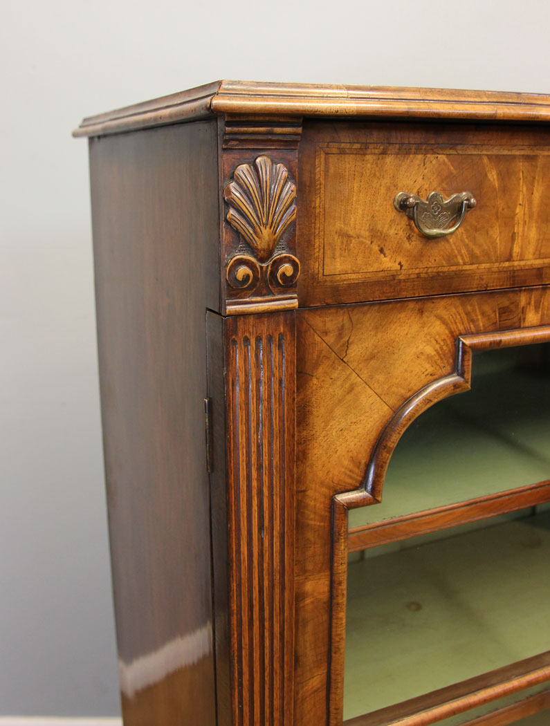 12299r5 Antique Walnut Bookcase Display Cabinet,
