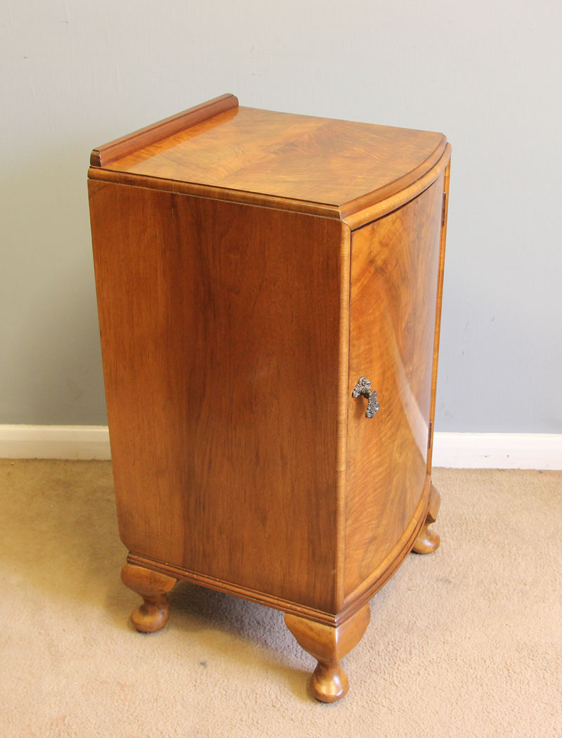 12312r13 Antique Pair Walnut Bedside Cabinets,
