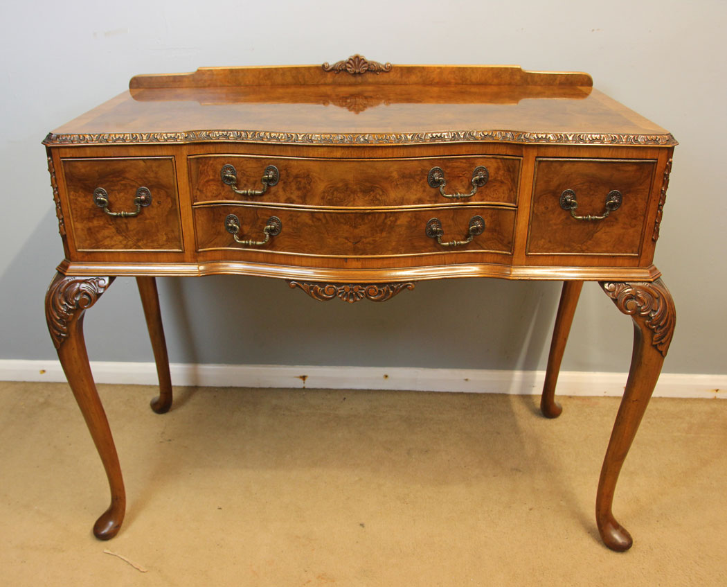 12314r10 Antique Quality Pair Burr Walnut Console Side Tables,