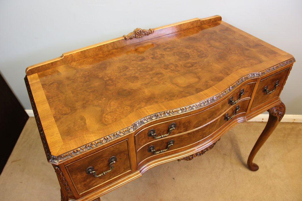 12314r13 Antique Quality Pair Burr Walnut Console Side Tables,