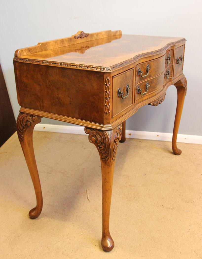 12314r17 Antique Quality Pair Burr Walnut Console Side Tables,