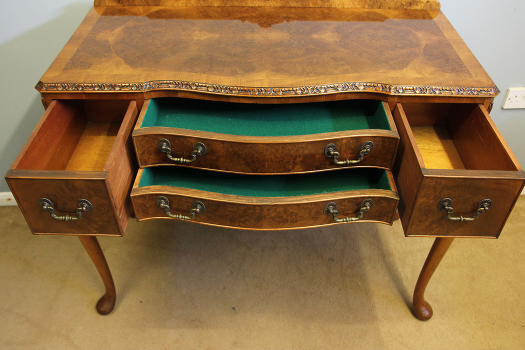 12314r19 Antique Quality Pair Burr Walnut Console Side Tables,