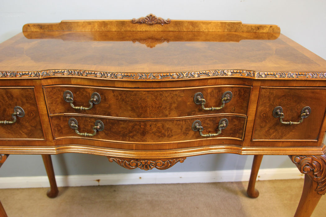 12314r22 Antique Quality Pair Burr Walnut Console Side Tables,