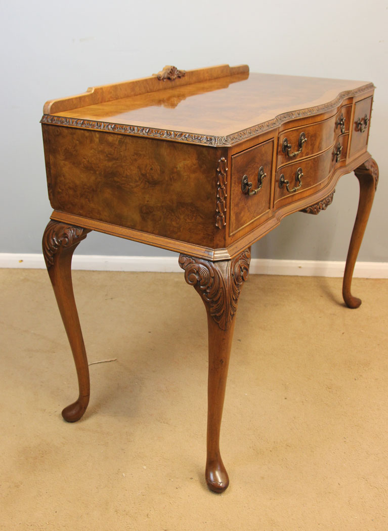 12314r9 Antique Quality Pair Burr Walnut Console Side Tables,