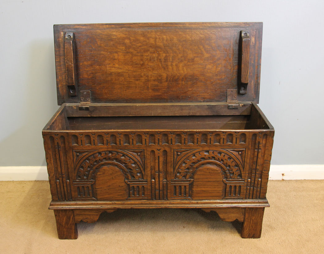 12318r4 Antique Small Oak Storage Coffer Chest,
