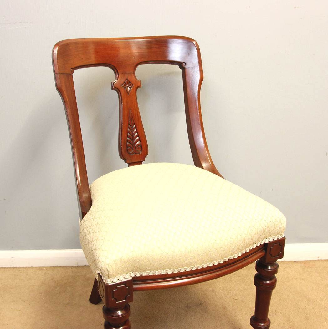 12321r8 Antique Victorian Set of Mahogany Dining Chairs,
