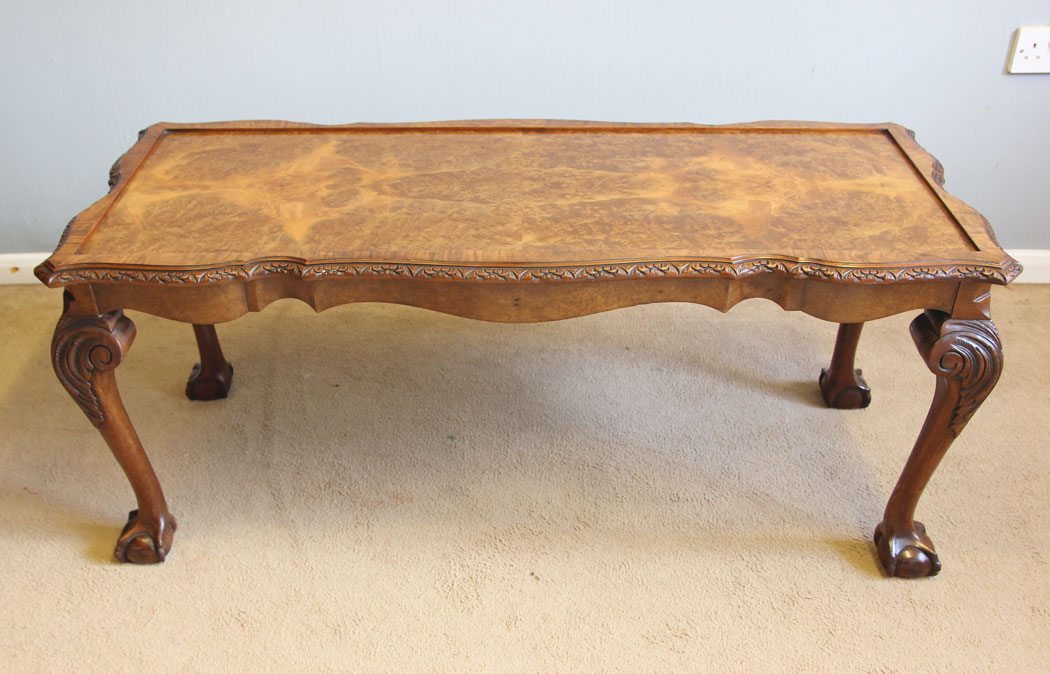 12327r5 Antique Burr Walnut Large Coffee Table,