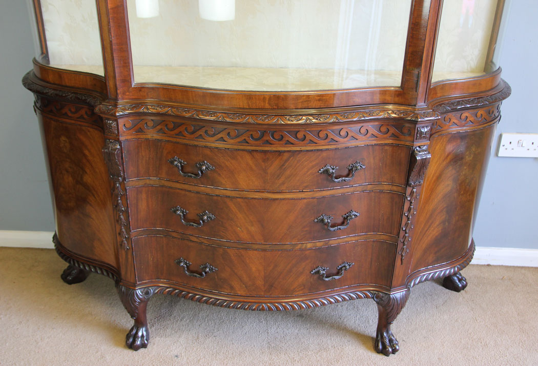 12340r13 Antique Mahogany Chippendale Style China Display Cabinet, Antique Mahogany Chippendale Style China Display Cabinet