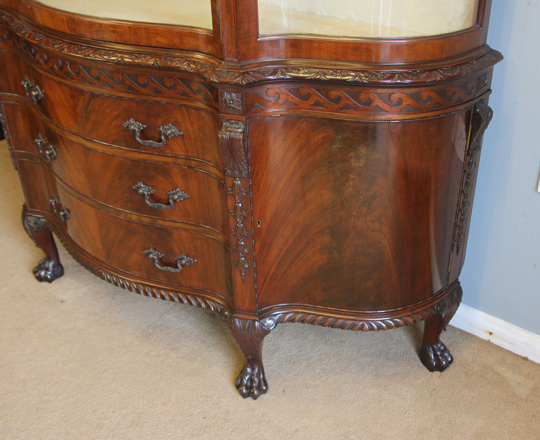 12340r15 Antique Mahogany Chippendale Style China Display Cabinet, Antique Mahogany Chippendale Style China Display Cabinet