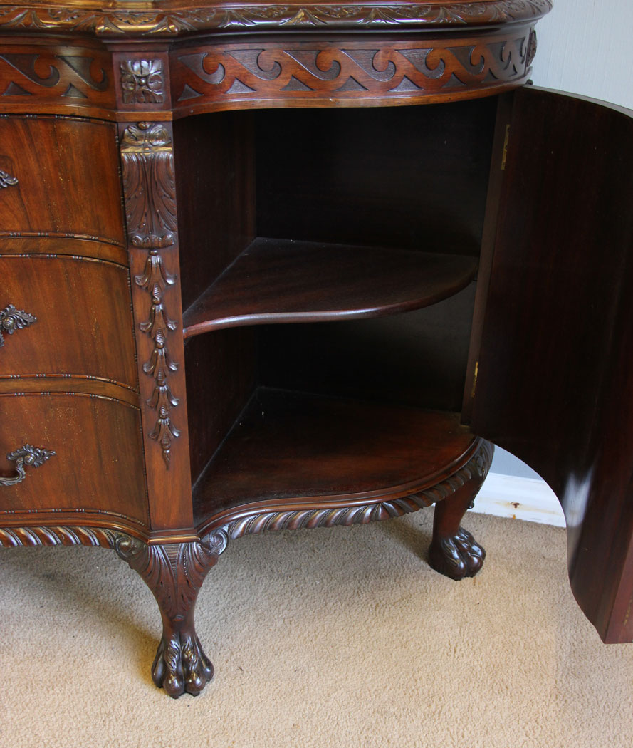 12340r5 Antique Mahogany Chippendale Style China Display Cabinet, Antique Mahogany Chippendale Style China Display Cabinet