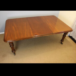 Antique Victorian Mahogany Extending Dining Table