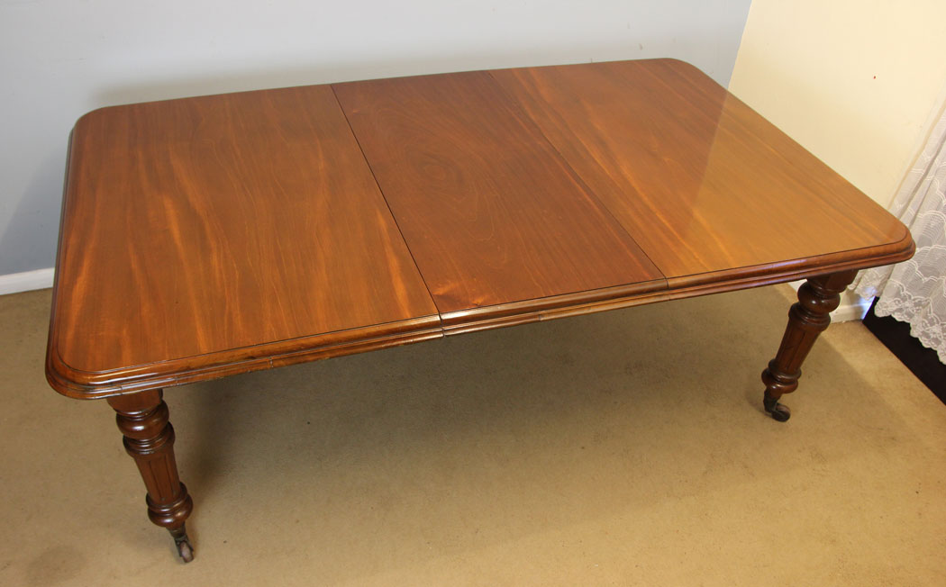 12342r12 Antique Victorian Mahogany Extending Dining Table