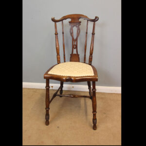 Antique Occasional Pretty Small Bedroom Side Chair