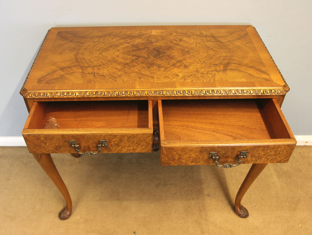 12359r10 Antique Burr Walnut Serving Side Table, Antique Burr Walnut Queen Anne Style Console Side Table