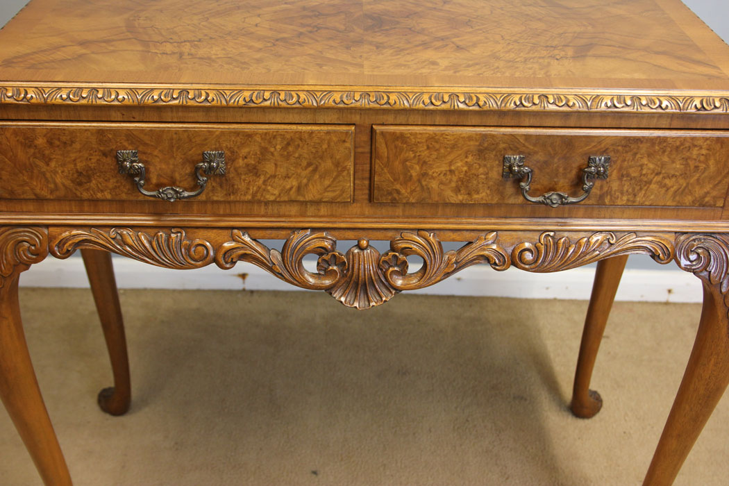 12359r6 Antique Burr Walnut Serving Side Table, Antique Burr Walnut Queen Anne Style Console Side Table