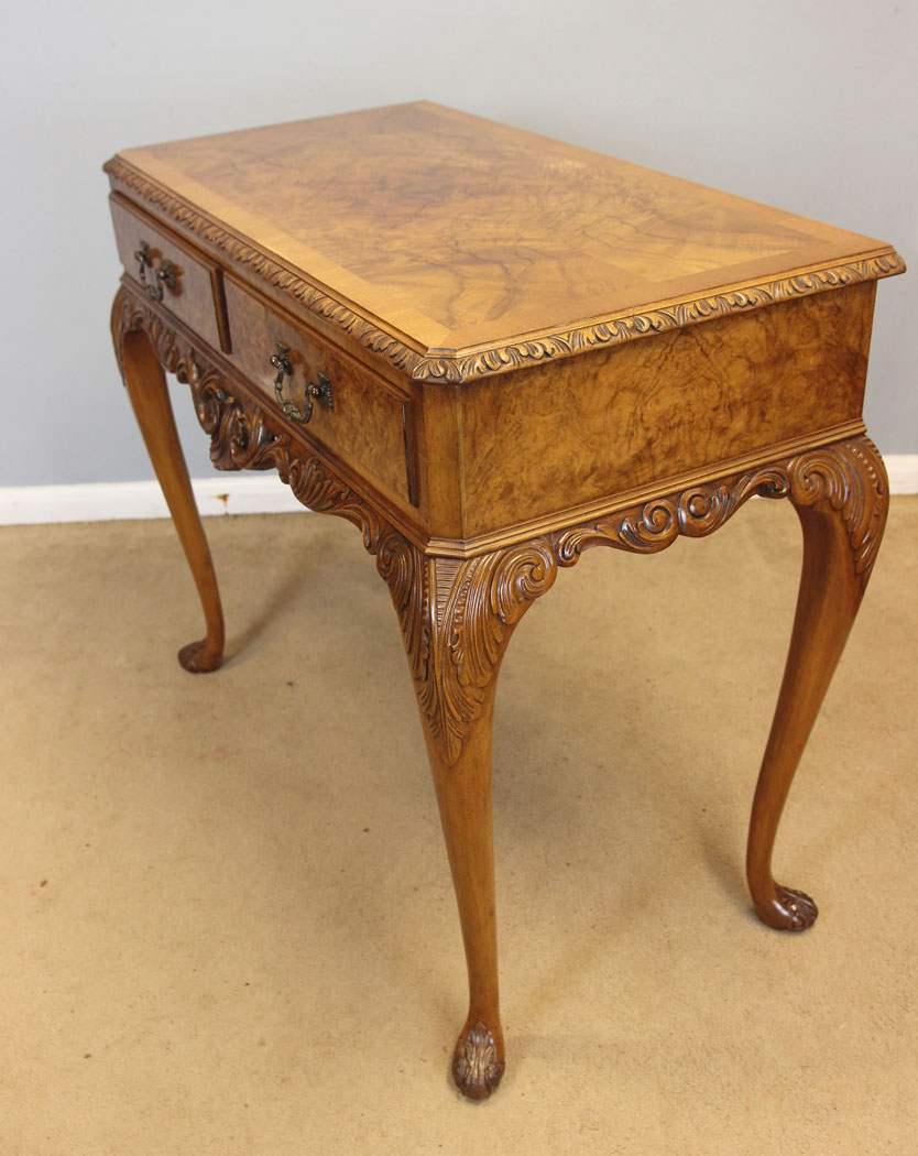 12359r7 Antique Burr Walnut Serving Side Table, Antique Burr Walnut Queen Anne Style Console Side Table