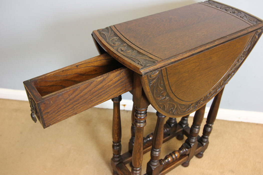 12366r8 Antique Oak Small Occasional Gateleg Table, Antique Oak Small Drop Leaf Occasional Gateleg Side Table