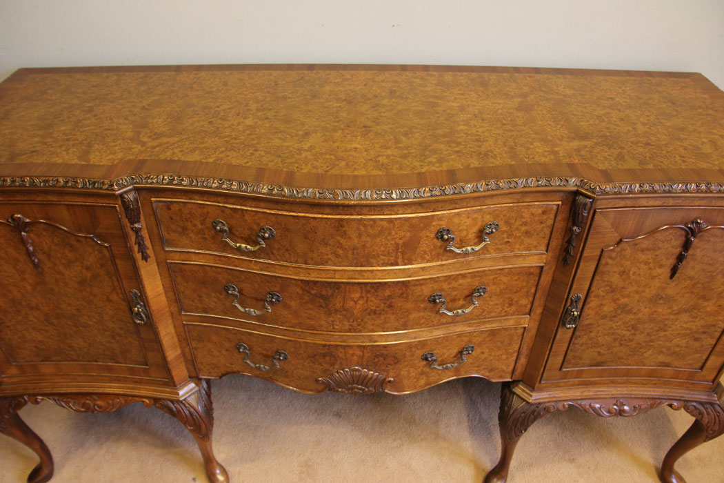 12372r13 Burr Walnut Queen Anne Style Sideboard, Antique Burr Walnut Queen Anne Style Sideboard Dresser